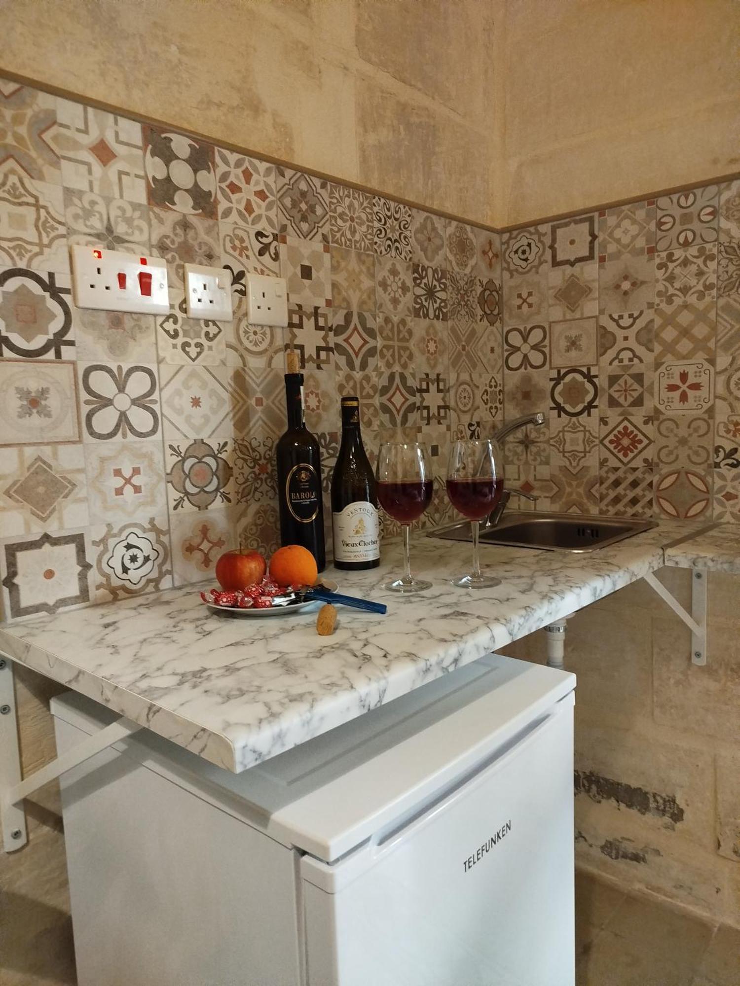 Limestone Sun Suites スリーマ 部屋 写真